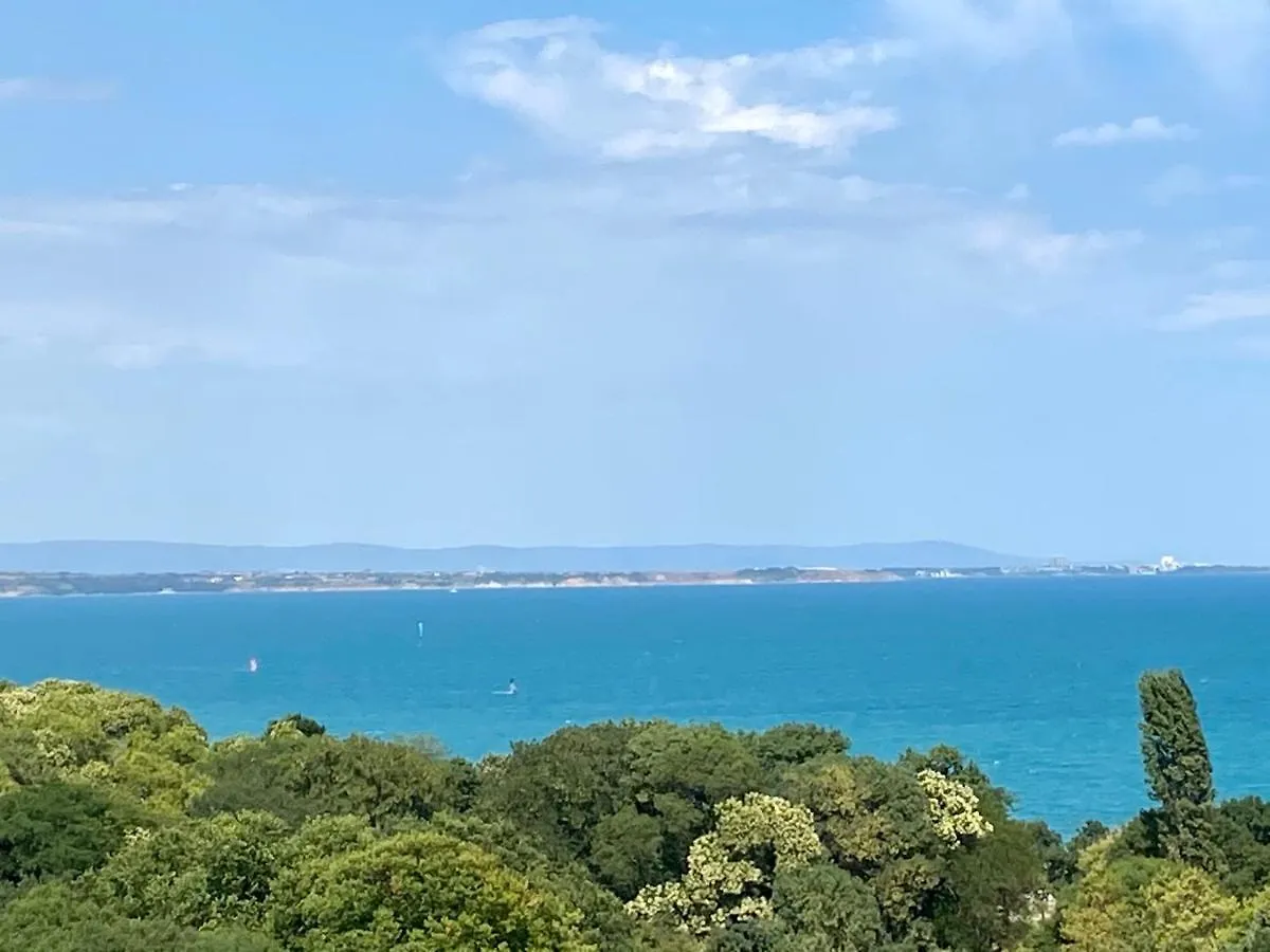 Flora Panorama ***** Luxury Appartement 부르가스